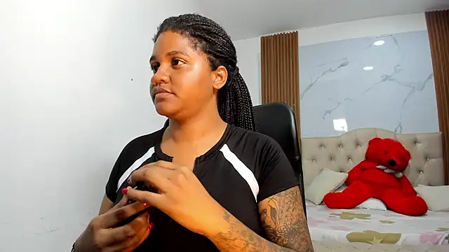 Snapshot of ZahraRose chatting on 01.31.26 ZahraRose online show from 01.31.26