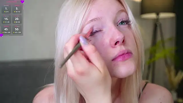 EdlaHewell online show from 03.06.26