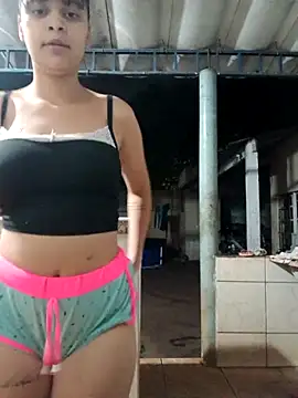 Snapshot of gatinha_18 chatting on 09.20.25 gatinha 18 online show from 09.20.25