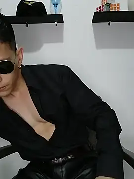 Snapshot of Mr-Eros-Master chatting on 02.20.25 Mr-Eros-Master online show from 02.20.25