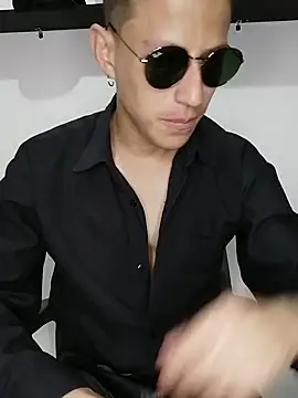 Snapshot of Mr-Eros-Master chatting on 02.20.25 Mr-Eros-Master online show from 02.20.25