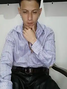 Snapshot of Mr-Eros-Master chatting on 02.21.25 Mr-Eros-Master online show from 02.21.25