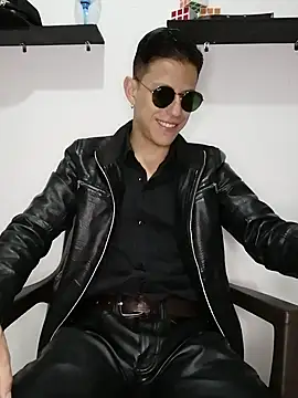 Snapshot of Mr-Eros-Master chatting on 02.25.25 Mr-Eros-Master online show from 02.25.25
