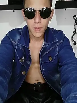 Snapshot of Mr-Eros-Master chatting on 02.28.25 Mr-Eros-Master online show from 02.28.25
