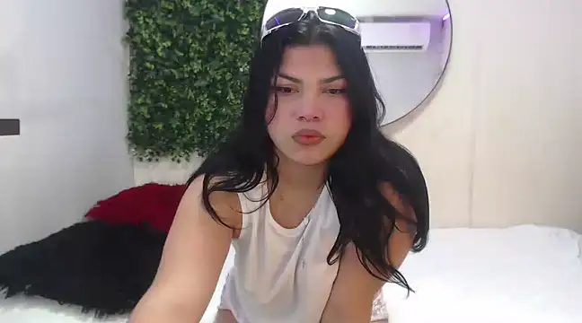Snapshot of melany_rouse18 chatting on 02.27.25 melany rouse18 online show from 02.27.25