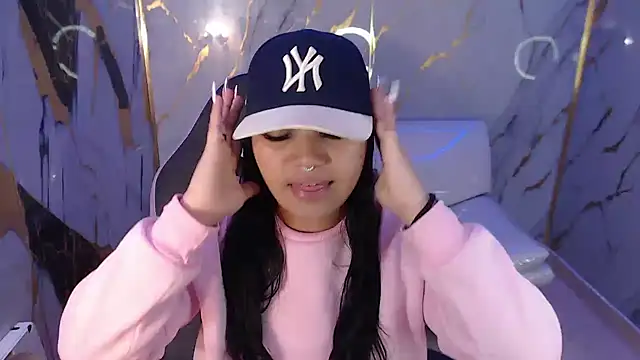 Snapshot of melany_rouse18 chatting on 09.16.25 melany rouse18 online show from 09.16.25