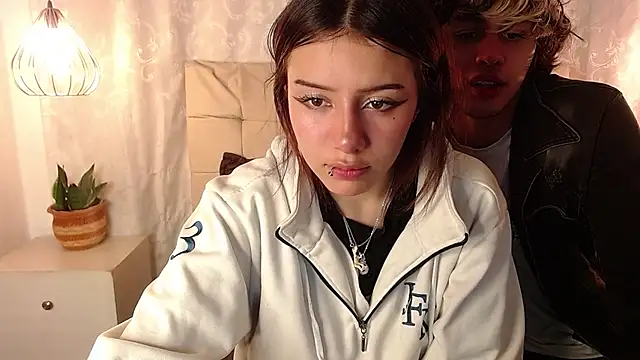 Snapshot of fyreandfox_ chatting on 03.20.25 fyreandfox  online show from 03.20.25