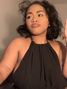 Dahiana Giil online show from 11.21.25