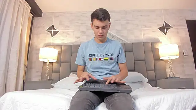 JacobRoberts1 online show from 02.28.25