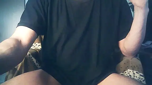 Snapshot of liquidio chatting on 01.27.25 liquidio online show from 01.27.25