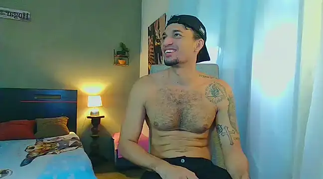 Snapshot of Reina_paola chatting on 03.19.25 Reina paola online show from 03.19.25