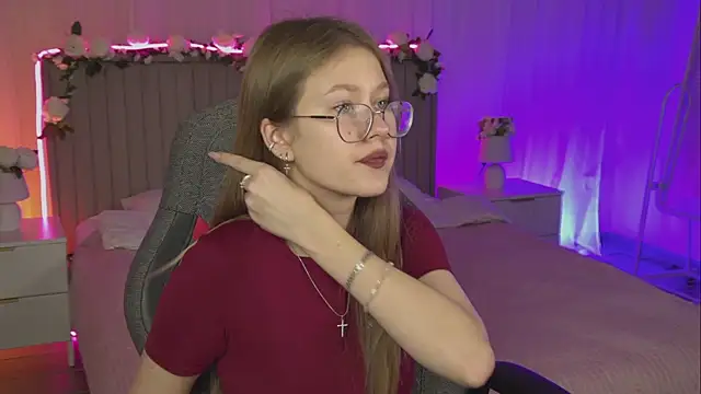 EveMundie online show from 11.11.25