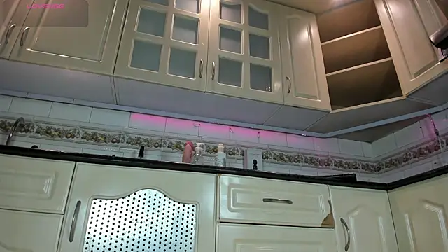 AnahisBennett online show from 02.13.26