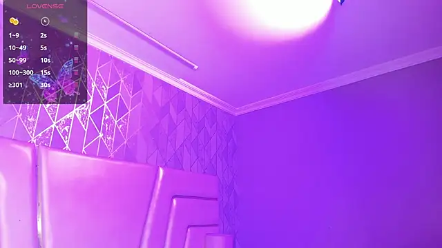 AnahisBennett online show from 04.07.26