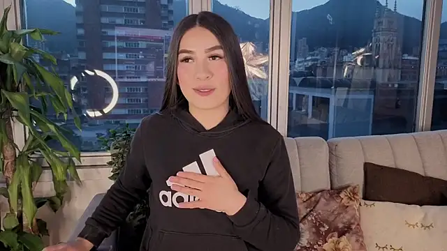 Ivanna West online show from 09.17.25