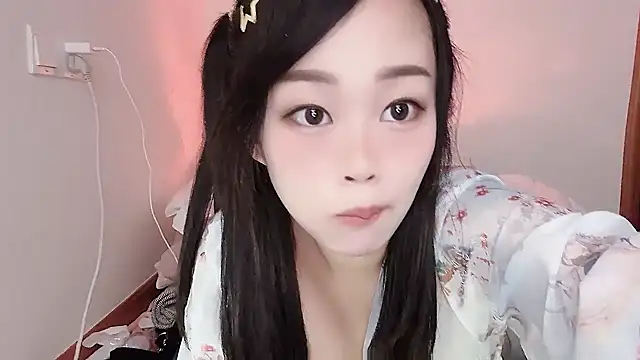 Snapshot of yueyue2003 chatting on 03.08.25 yueyue2003 online show from 03.08.25