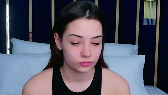 Alice Deleon online show from 12.18.25