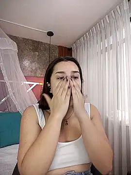Snapshot of EmmaSulivan chatting on 09.26.25 EmmaSulivan online show from 09.26.25