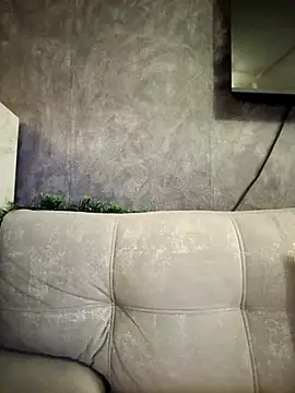 EmmaSulivan online show from 12.15.25