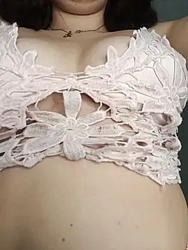 EmmaSulivan online show from 04.14.26