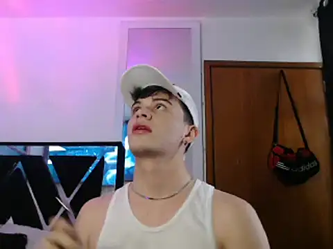 Snapshot of Smith_boy_25 chatting on 02.23.25 Smith boy 25 online show from 02.23.25