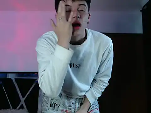 Snapshot of Smith_boy_25 chatting on 03.12.25 Smith boy 25 online show from 03.12.25