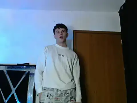 Snapshot of Smith_boy_25 chatting on 03.13.25 Smith boy 25 online show from 03.13.25