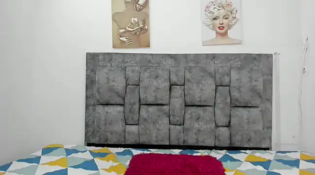 Snapshot of Chloe_diamondss chatting on 02.27.25 Chloe diamondss online show from 02.27.25