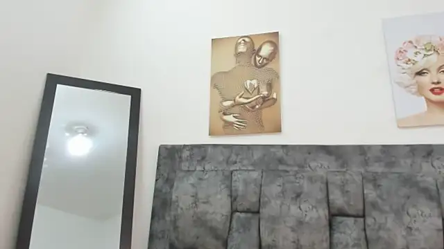 Snapshot of Chloe_diamondss chatting on 03.17.25 Chloe diamondss online show from 03.17.25