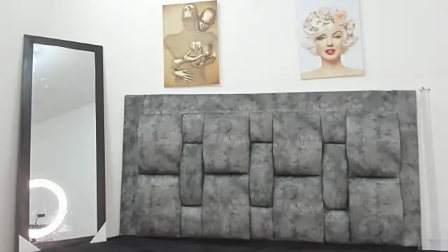 Snapshot of Chloe_diamondss chatting on 03.18.25 Chloe diamondss online show from 03.18.25