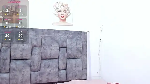 Snapshot of Chloe_diamondss chatting on 03.21.25 Chloe diamondss online show from 03.21.25