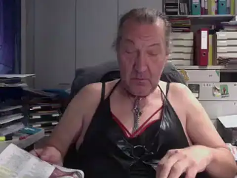 HMStraps01 online show from 10.18.25