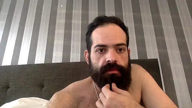 Snapshot of guccititi chatting on 09.11.25 guccititi online show from 09.11.25