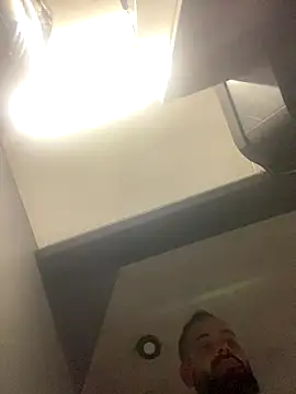 Snapshot of guccititi chatting on 10.24.25 guccititi online show from 10.24.25