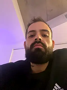 Snapshot of guccititi chatting on 11.01.25 guccititi online show from 11.01.25