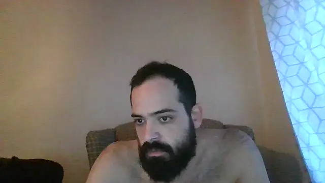 Snapshot of guccititi chatting on 11.22.25 guccititi online show from 11.22.25