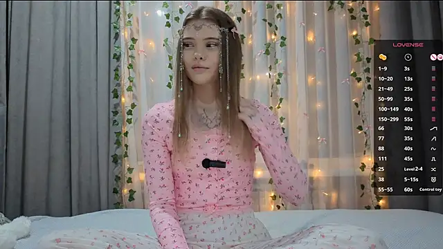 CarolinePepper online show from 01.11.26