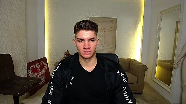 MaxKaiden online show from 10.17.25