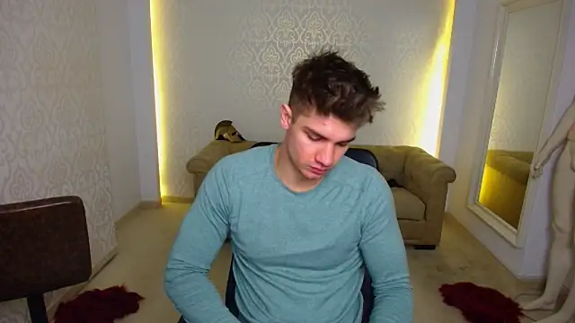 Snapshot of MaxKaiden chatting on 01.18.26 MaxKaiden online show from 01.18.26