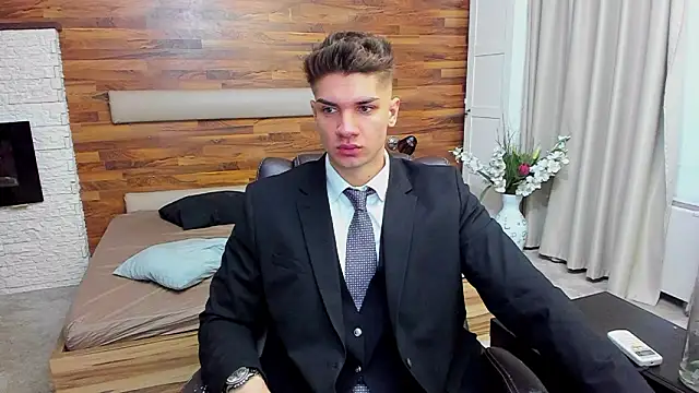 MaxKaiden online show from 03.14.26