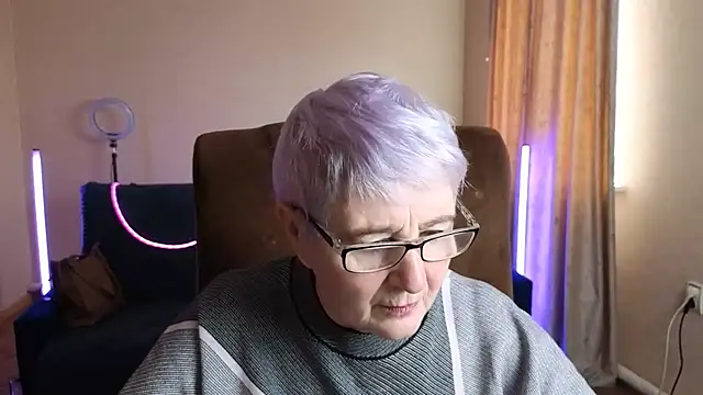 Sandra Snowflake online show from 04.08.26