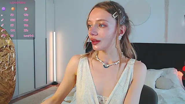 LunaticaBae online show from 03.23.26