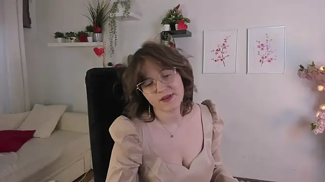 Rada Woods online show from 02.17.25