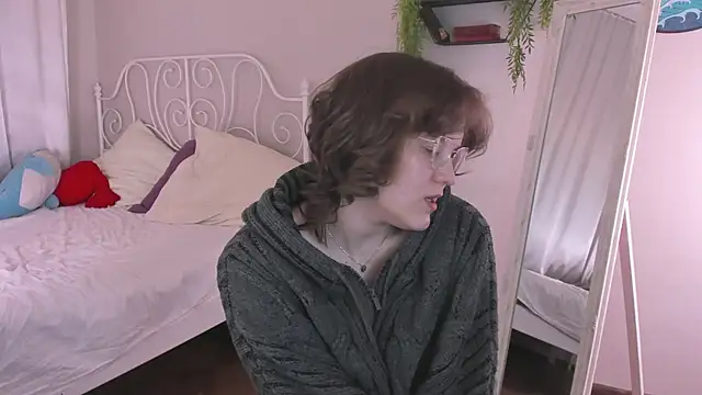 Rada Woods online show from 03.22.25