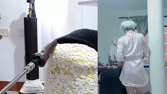 Snapshot of afroditacute15 chatting on 09.18.25 afroditacute15 online show from 09.18.25