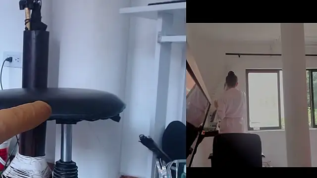 Snapshot of afroditacute15 chatting on 09.19.25 afroditacute15 online show from 09.19.25