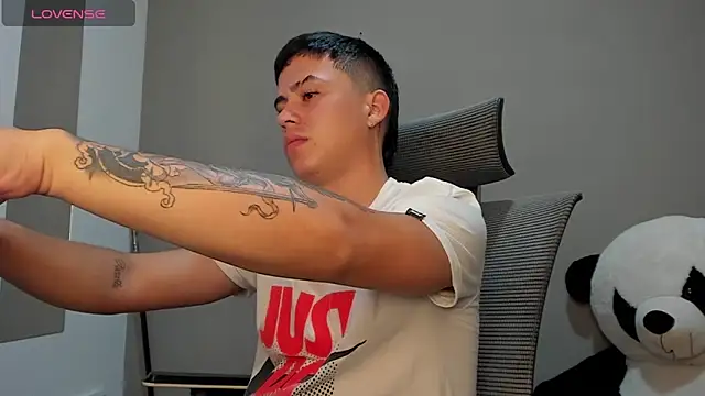 mattiwsmorris  online show from 11.12.25