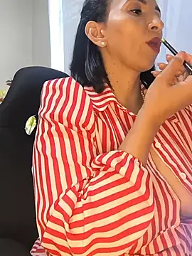 Mrsvictoriaaa online show from 05.29.26