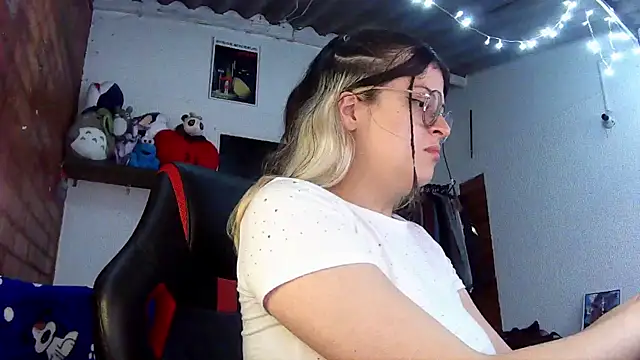 Emily  katz online show from 03.21.25