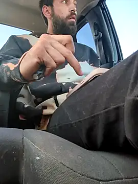 QueenM3 online show from 11.02.25